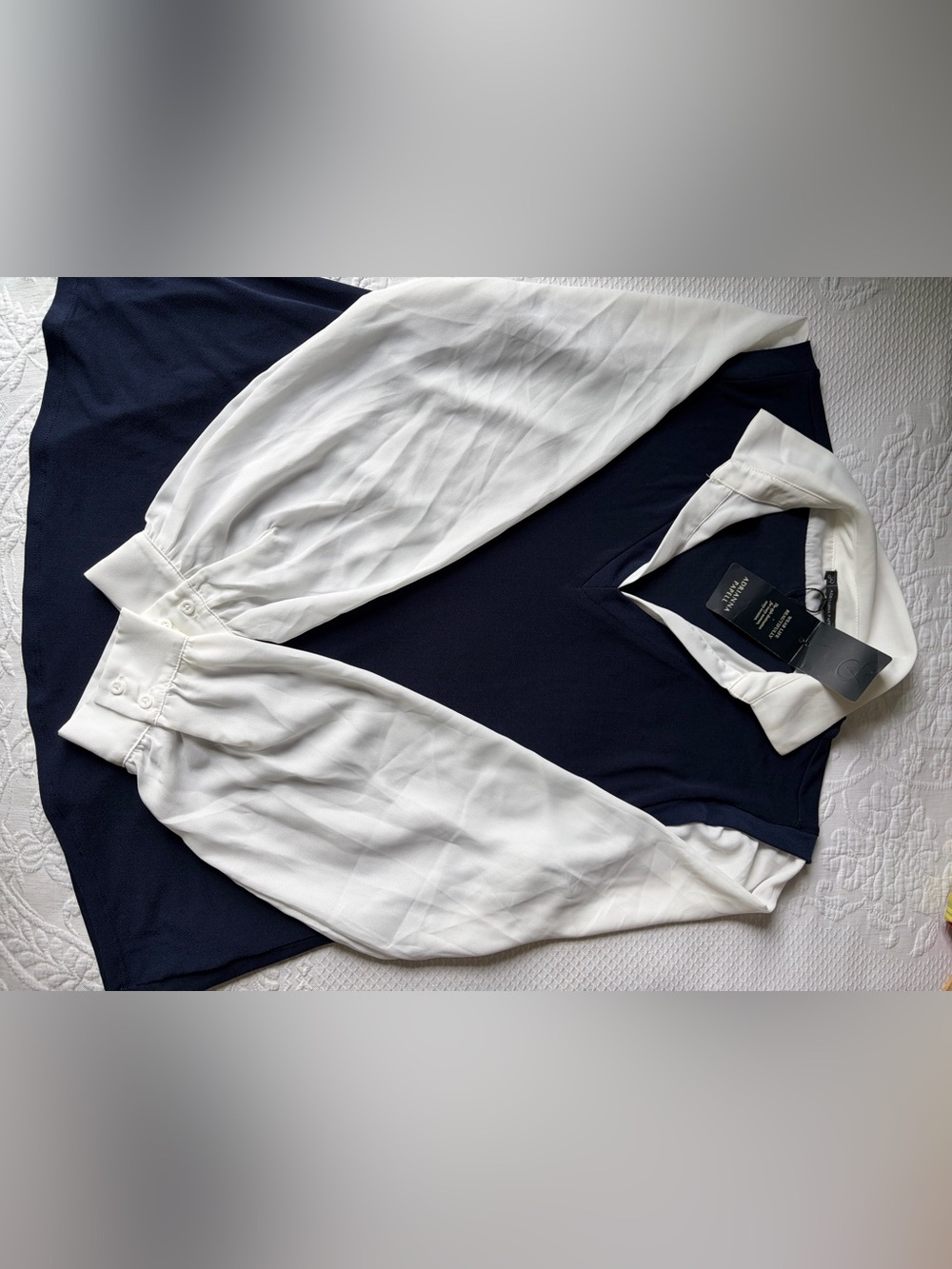 Navy knit  top with gauze sleeves